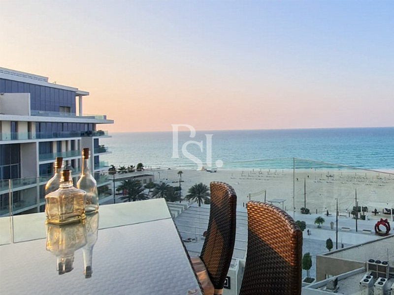 2BR+M Apt with 2 balconies | Excellent Sea View